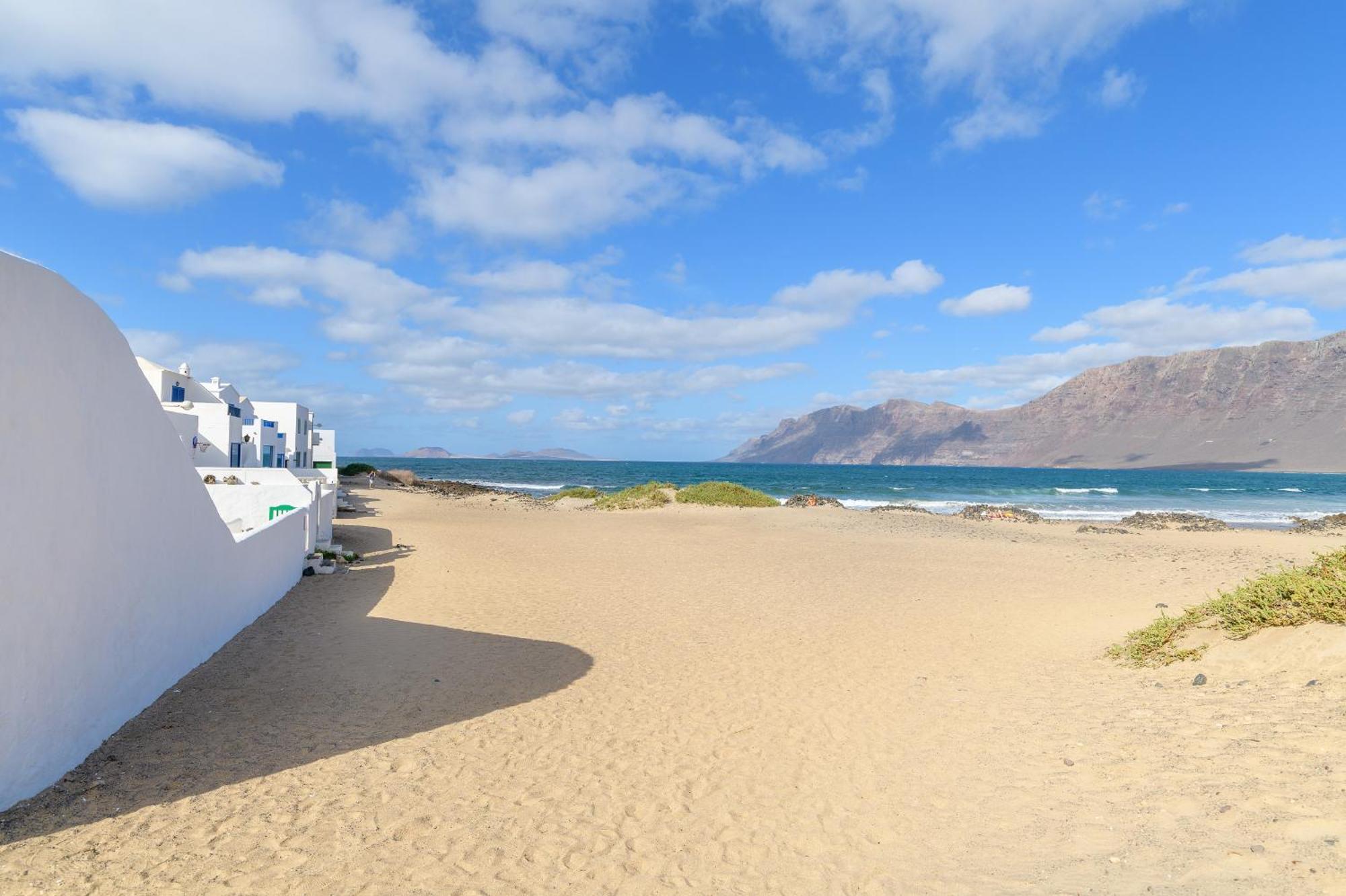 Famara Caracolillos, La Casa Eksteriør billede