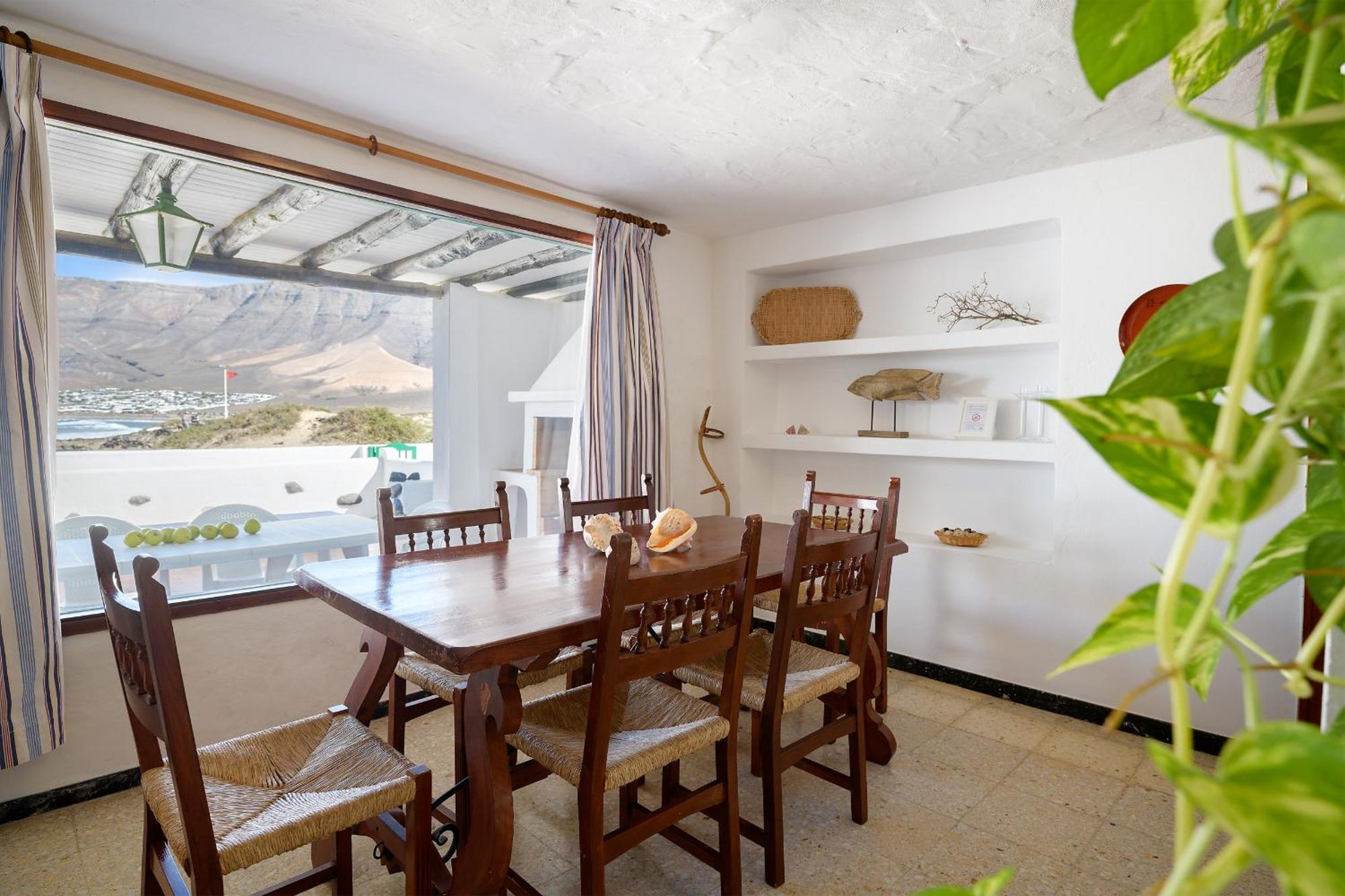 Famara Caracolillos, La Casa Eksteriør billede